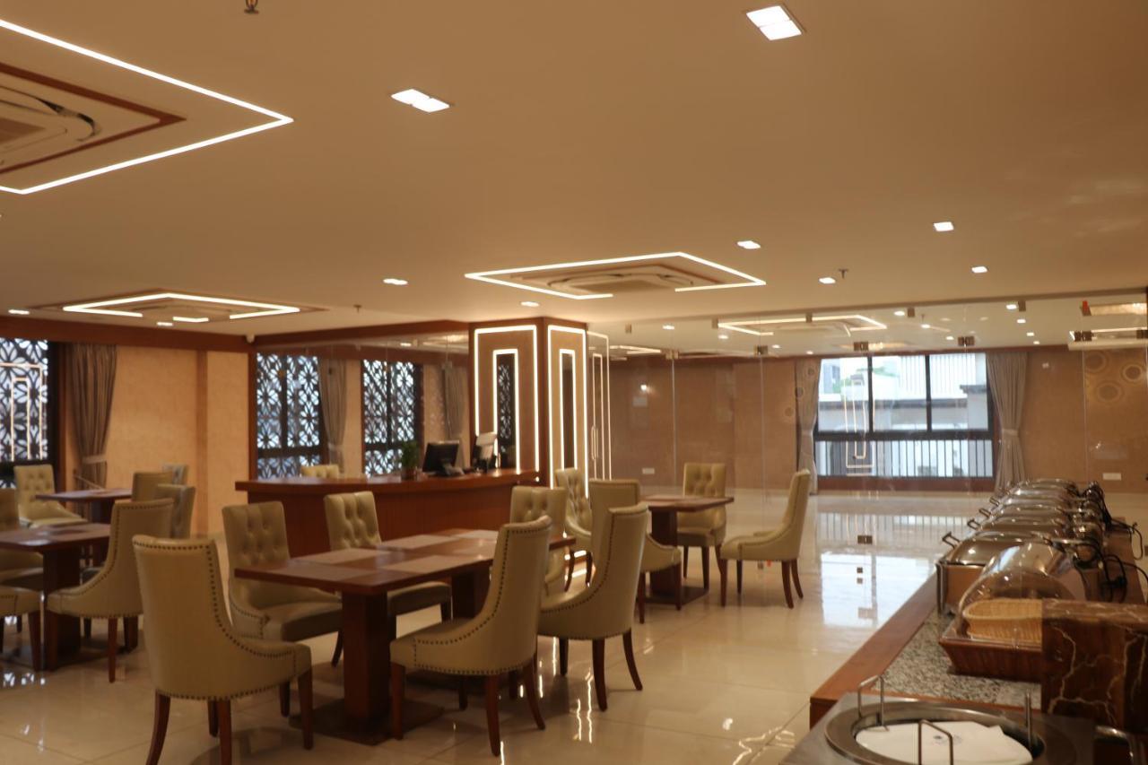 Sk Lords Inn Amhedabad Dış mekan fotoğraf