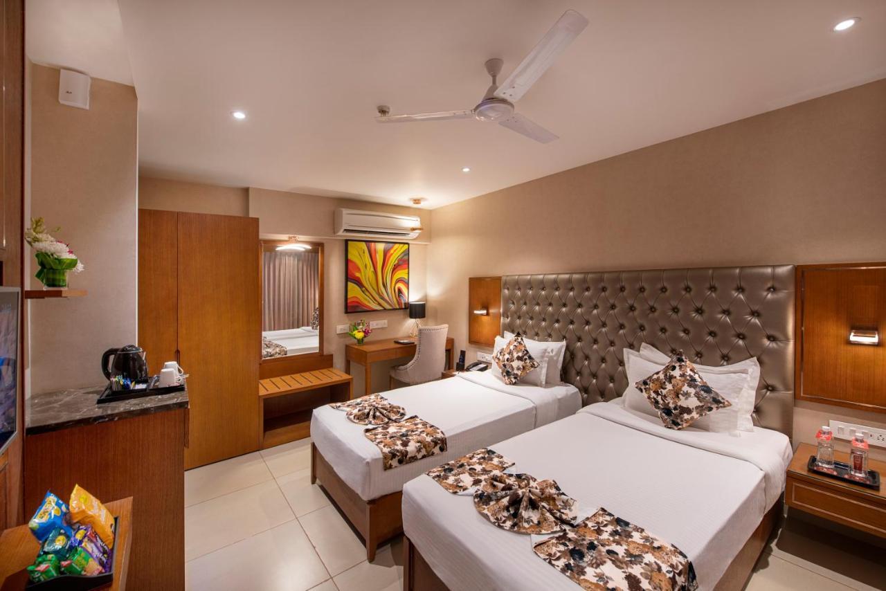Sk Lords Inn Amhedabad Dış mekan fotoğraf