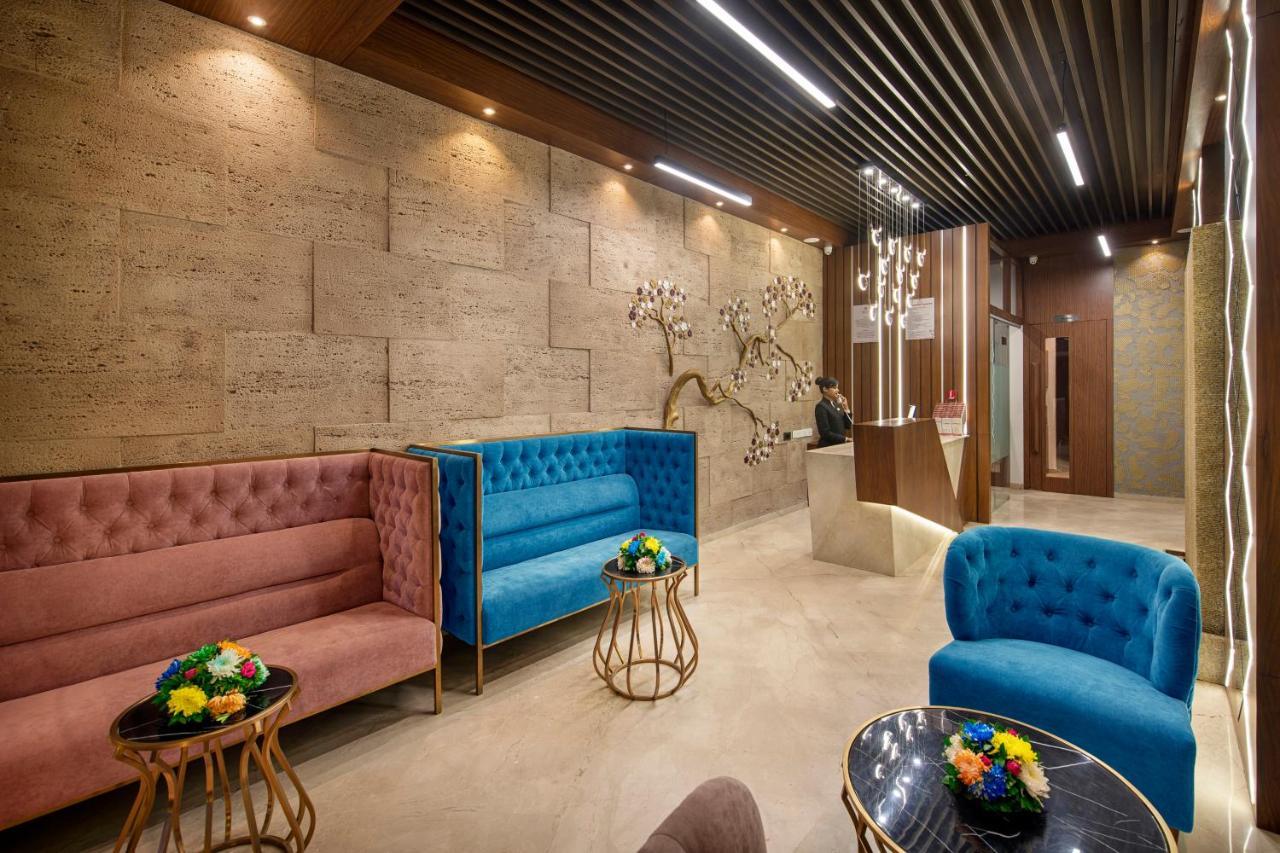 Sk Lords Inn Amhedabad Dış mekan fotoğraf