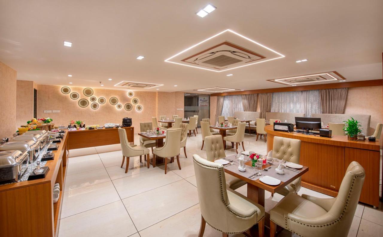 Sk Lords Inn Amhedabad Dış mekan fotoğraf