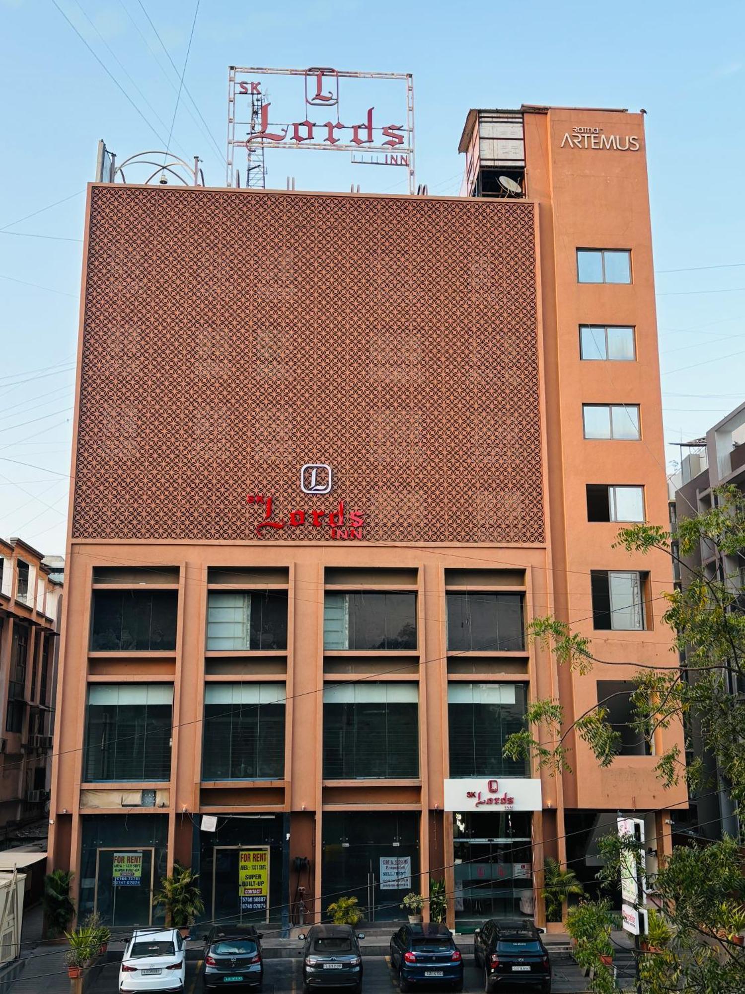 Sk Lords Inn Amhedabad Dış mekan fotoğraf